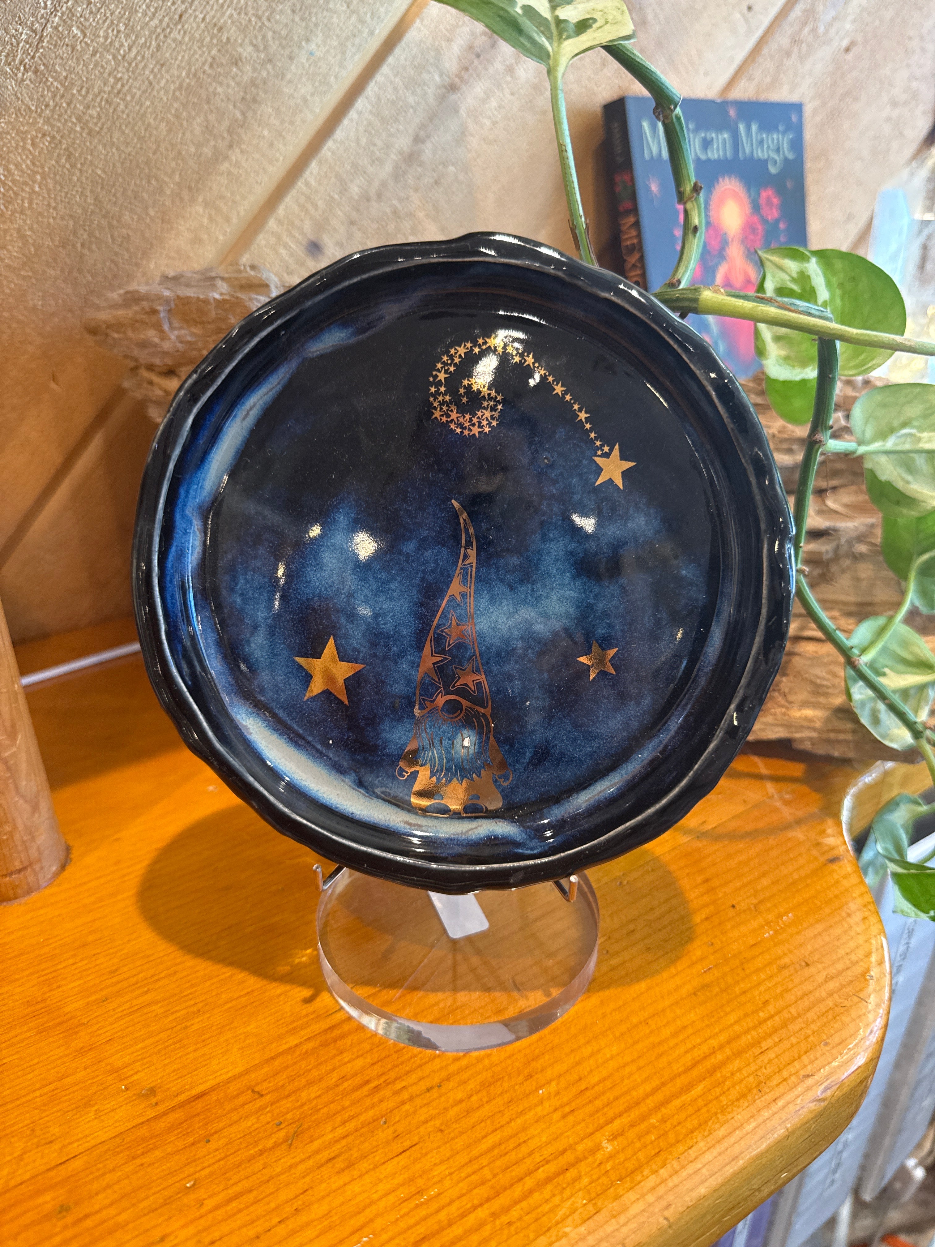 Gnome Plate
